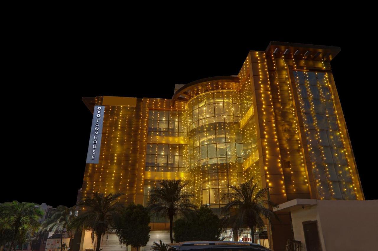 Townhouse 1150 Hotel Dayal Palace Chinhat المظهر الخارجي الصورة