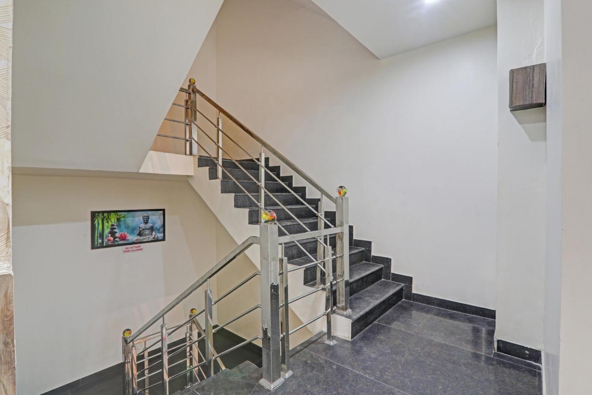 Townhouse 1150 Hotel Dayal Palace Chinhat المظهر الخارجي الصورة