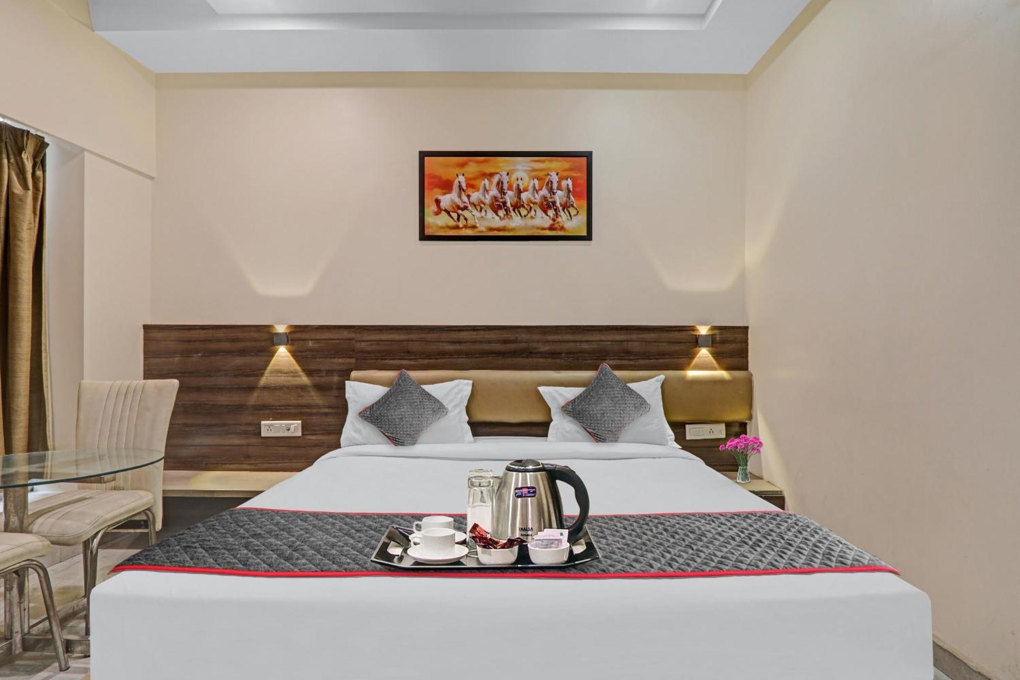 Townhouse 1150 Hotel Dayal Palace Chinhat المظهر الخارجي الصورة