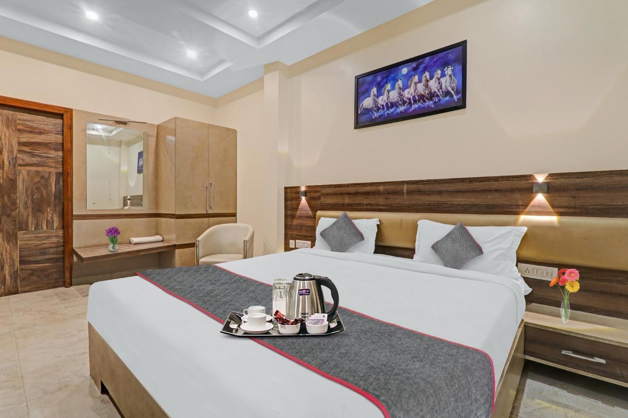 Townhouse 1150 Hotel Dayal Palace Chinhat المظهر الخارجي الصورة